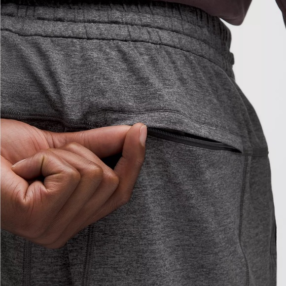 lululemon Men’s Soft Jersey Tapered Pant *Regular - Picture 5 of 9